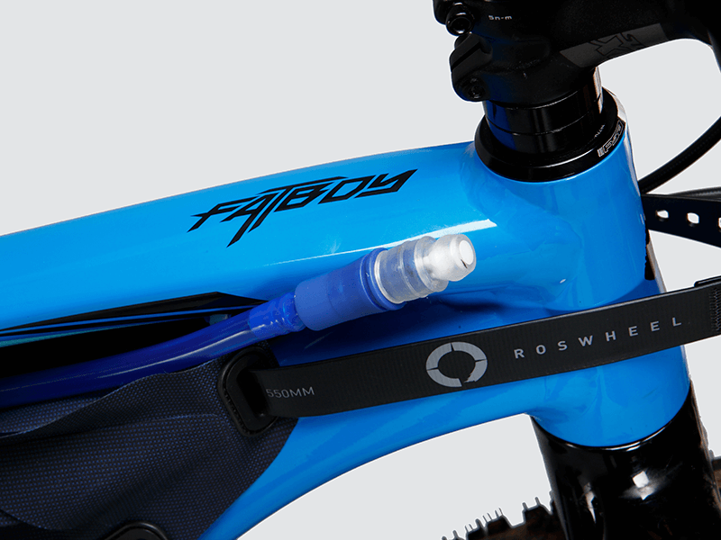 Off-Road Frame Bag Medium with a pencil design, featuring waterproof fabric and a YKK™ zipper for secure gear storage.