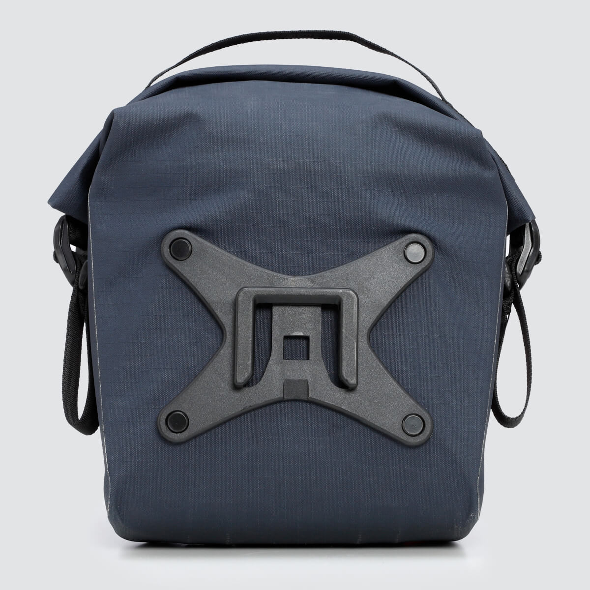Waterproof Tour handlebar bag with quick closure.